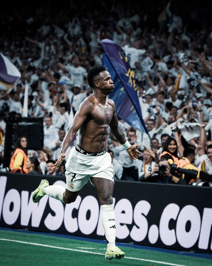 Mas__RM's tweet photo. -Aféitate
-Vuelve a entrenar duro y ponte en forma
-Deja a la loca de tu novia

Te necesitamos de vuelta. https://t.co/vYm1RLI0NB