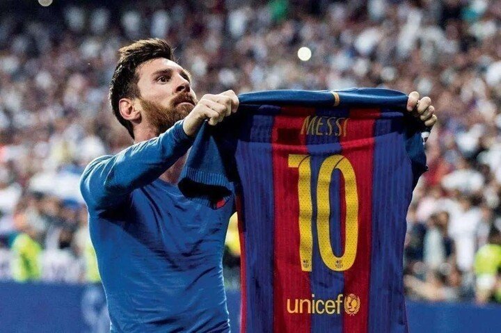 Chadax7's tweet photo. @BurgerKingFR Messi qui montre le maillot en marquant à la 93eme au clasico ptn... sur pc pitié https://t.co/8XnymMA3sB