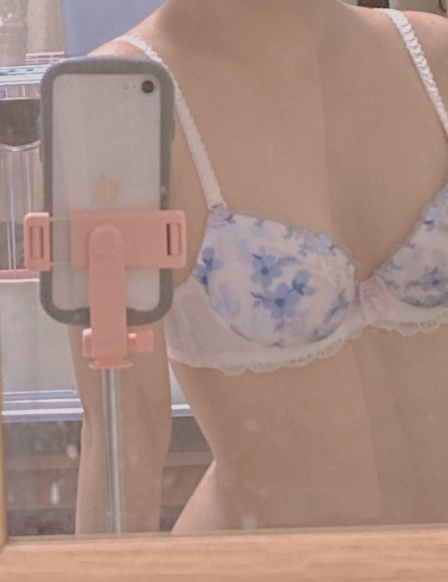 k_springcenter's tweet photo. じゃーん！これ新しく買ったの！
可愛くない？？ #裏アカ女子 https://t.co/FkpPI6j8pj