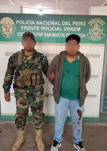 FPVRAEMOFICIAL's tweet photo. 🚨 #Pangoa | ¡Acción policial tras accidente de tránsito! Efectivos de la Comisaría de Pangoa detuvieron a un sujeto de 26 años por la presunta comisión de homicidio culposo, durante el operativo “IMPACTO”.#PNP #VRAEM #SeguridadCiudadana https://t.co/N5SZiJHKlU