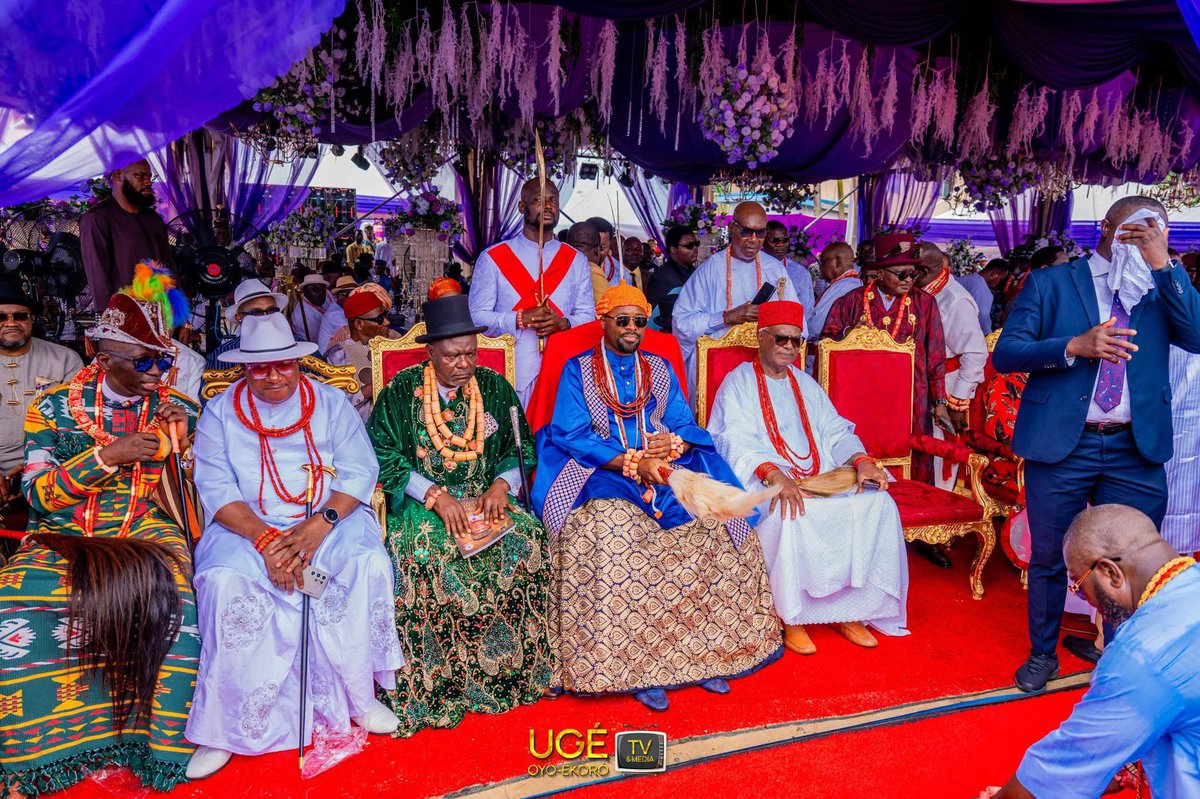 Chiefamaliliste's tweet photo. Honoured to accompany His Majesty, Ogiame Atuwatse III, CFR, the Olu of Warri, to the coronation of His Majesty, King Charles Douglas MacPepple Jaja, Jeki VI, Amanyanabo of Opobo Kingdom.

Congratulations to His Majesty and the people of Opobo Kingdom. May his reign be blessed. https://t.co/vfLvSGzMKc