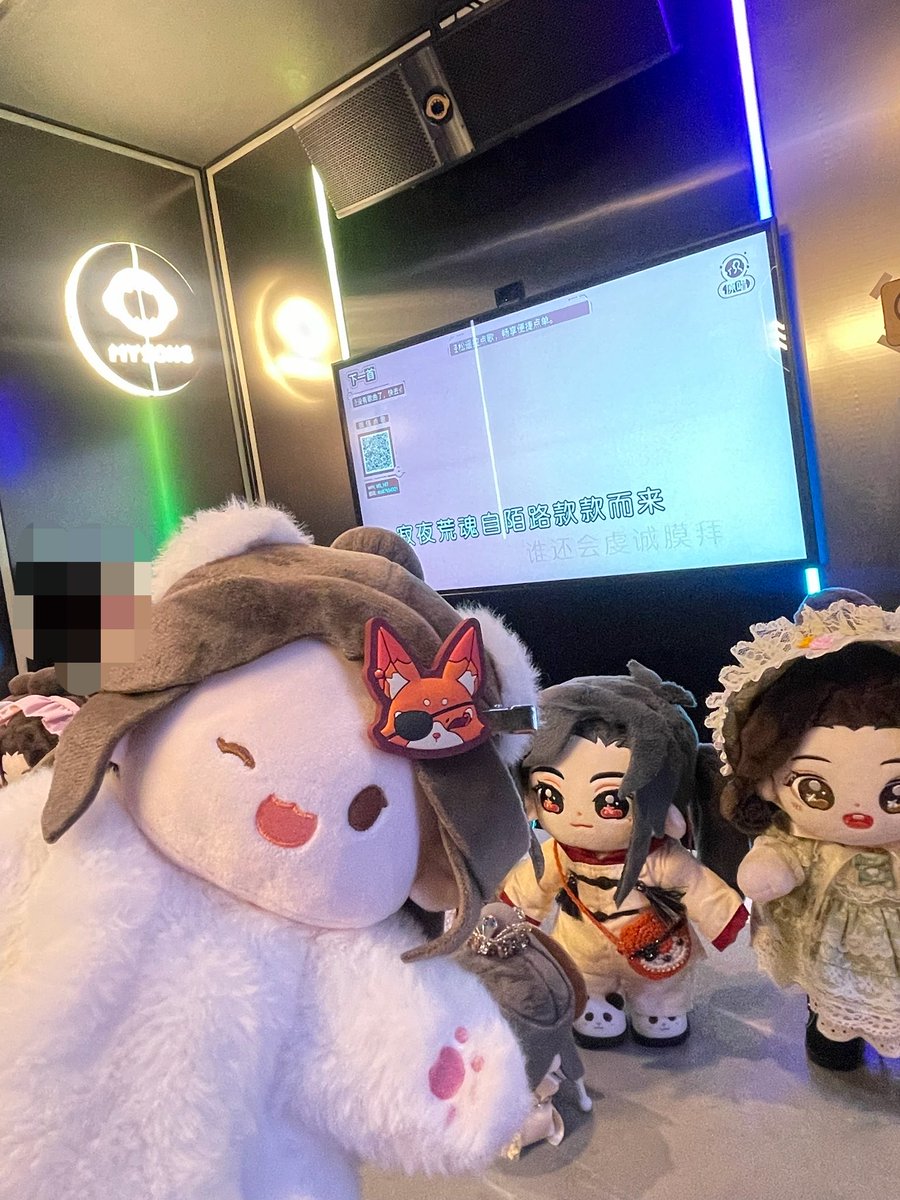 chami1425017's tweet photo. 土曜の夜は火鍋会に参加させていただきました！ショーもカンフー麺もすごかったし、火鍋も美味しくてとっても楽しい時間でした☺️二次会で中国カラオケにもご一緒させてただき、素敵な曲がたくさんで益々ラジドラ聞きたい欲が強まりました！
3枚目はメルコさんが撮ってくれたパペちゃん💕可愛い〜🥰 https://t.co/eBzrCOc8HR