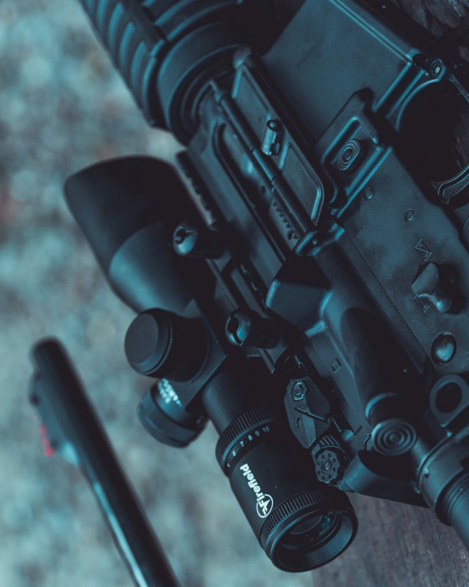 FirefieldTM's tweet photo. A little trigger time with Firefield behind the glass never hurts.
#Firefield #GetOnTarget https://t.co/DKC7juDzNb
