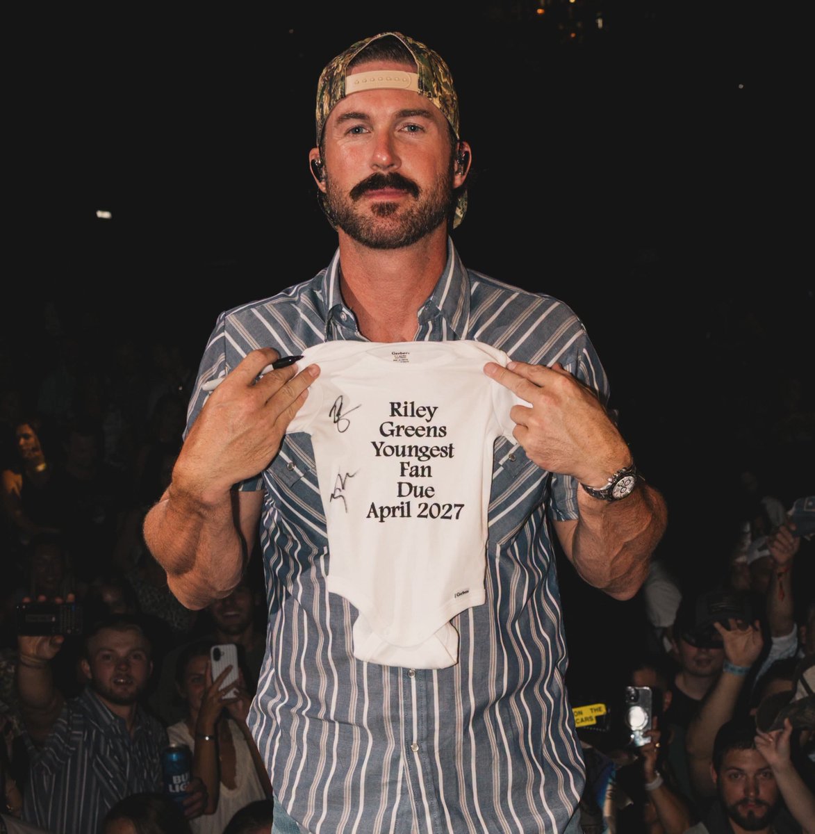 RileyGreen128's tweet photo. Think As You Drunk out now. Listen here: https://t.co/8h9RePyFhE https://t.co/9bbx0FqgyL