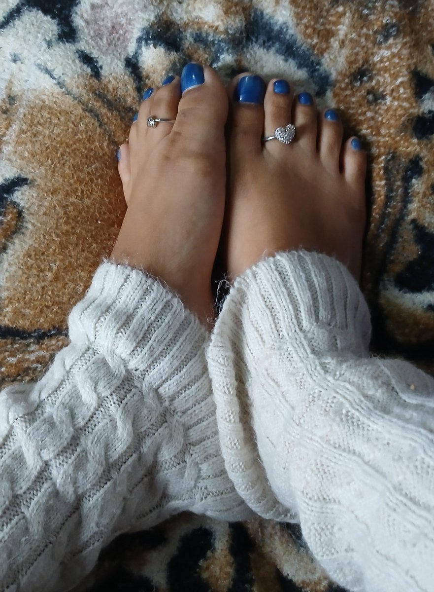 selenerchive's tweet photo. pack novo com as solas rosinhas

 #submisso #capacho #findom #findombr #finsub #findomme #feetfetish #pezinho #dirtyfeet #pesujo #moneyslave #paypig #podo #pésdemulher #vendopack #soladopé https://t.co/UhW6LJ4cAf