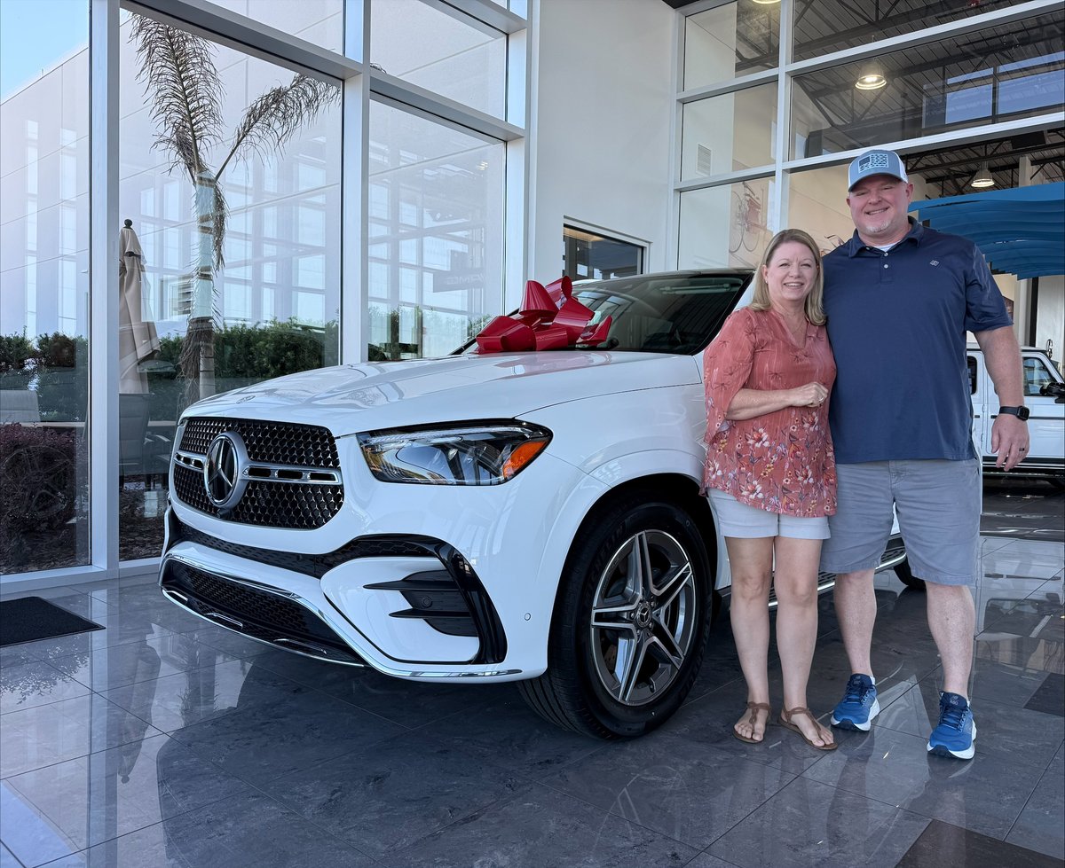 FieldsAuto's tweet photo. Ben and Melissa, congratulations on your sleek new 2026 Mercedes-Benz® GLE 350. Thank you for choosing Fields, and well done to Jarrod Goldberg for a great experience. Visit https://t.co/nyjM1iTY6M or call (863) 688-8111. #MercedesBenz #GLE350 #FieldsMotorcars #Lakeland #MBUSA https://t.co/B2BB4Nxd5R