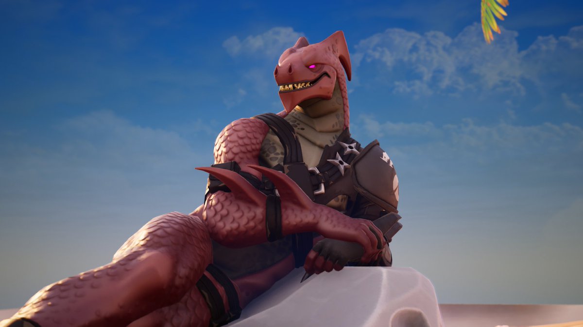 Bahatsu's tweet photo. He really loves the beach. I love him

#fortnite #hybrid https://t.co/09s8vxGIt9