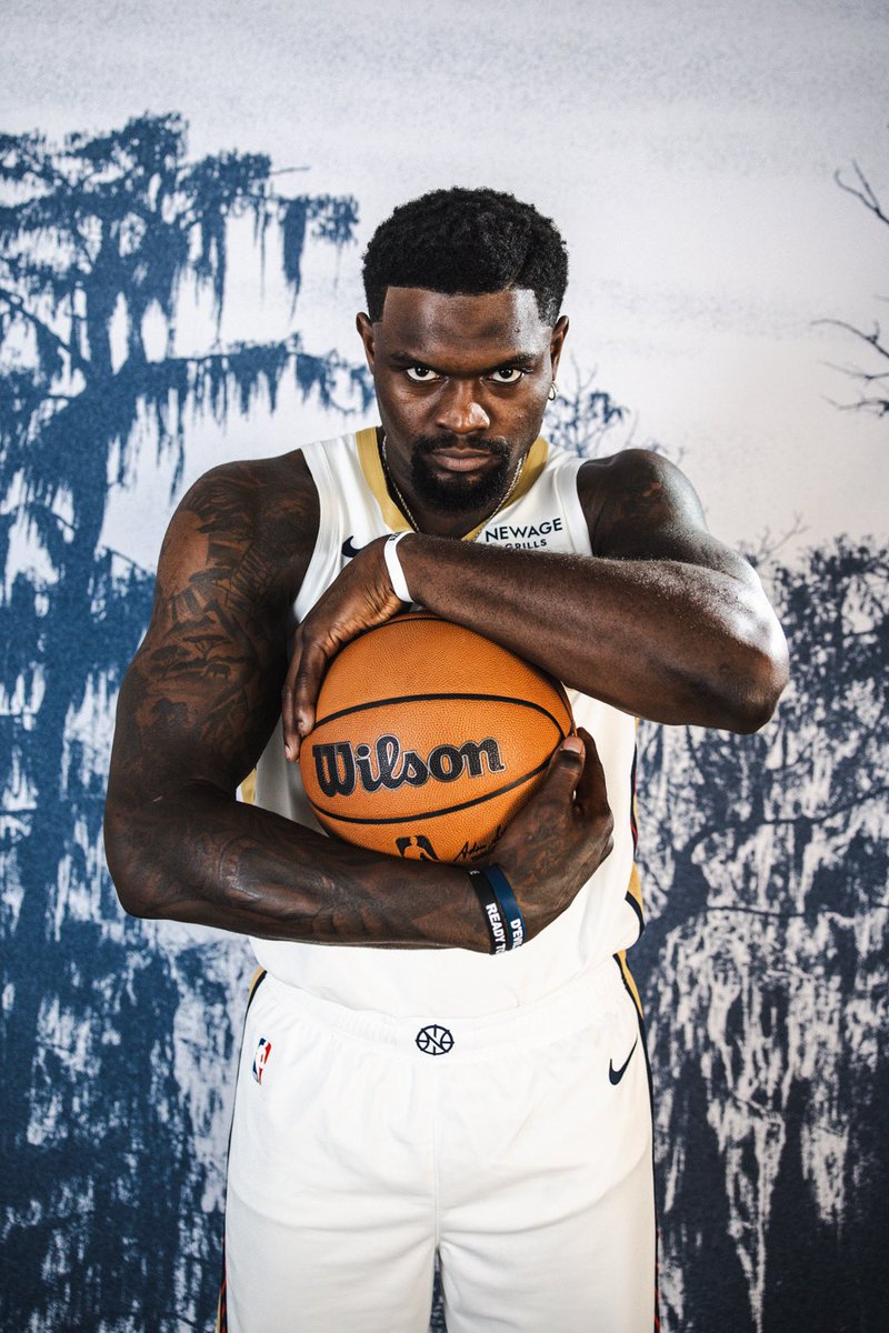 PelicansNBA's tweet photo. Zion Year 8 https://t.co/QLQYuHXr0t