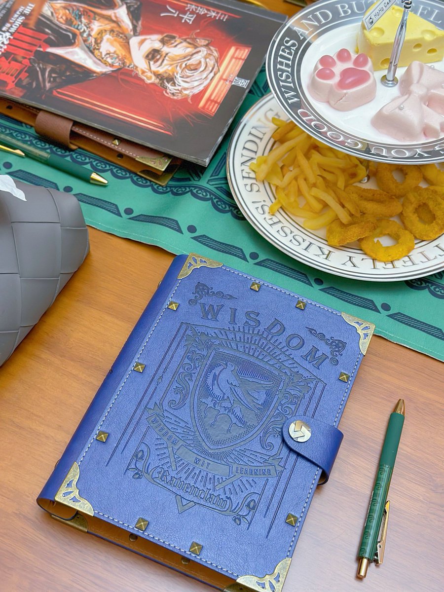 KourtneyOdth's tweet photo. Descubrí el mejor juego de sala: un murder mystery increíble con giros sorprendentes y mucho adrenalina. Totalmente recomendado para amantes de los misterios!， https://t.co/cGyswK1CrX