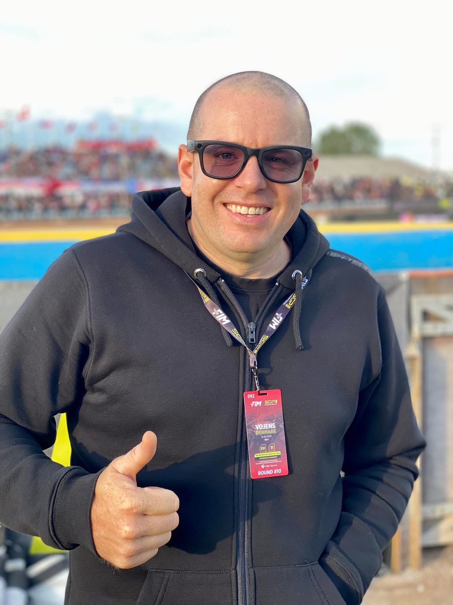twiterzuzlowy's tweet photo. Prawdziwych inżynierów to my w Polsce szanujemy. Gratulacje byku! 

#SGP #speedway #zuzel https://t.co/FiuSa1BDwR