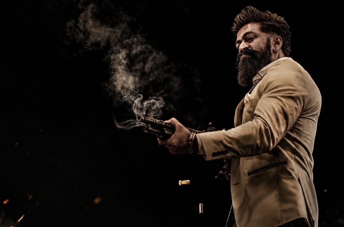 Bolly_BoxOffice's tweet photo. #Yash is the ONLY actor in the history of Indian cinema to deliver a ₹3 crore plus NETT opening in the Bihar circuit, and that too with a dubbed standalone film. 💥💥💥

Who will be the NEXT actor to join this elite club? https://t.co/aTXHcC9kbE