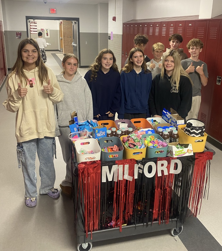BruceMaverick's tweet photo. The Milford Party Cart was visiting classrooms who were nominated by their teachers for demonstrating what it means to "Be a MAV" - Be Mindful, Be Accountable, Value your opportunities. Great job students! #BeAMAV https://t.co/UQNBS5yGO8