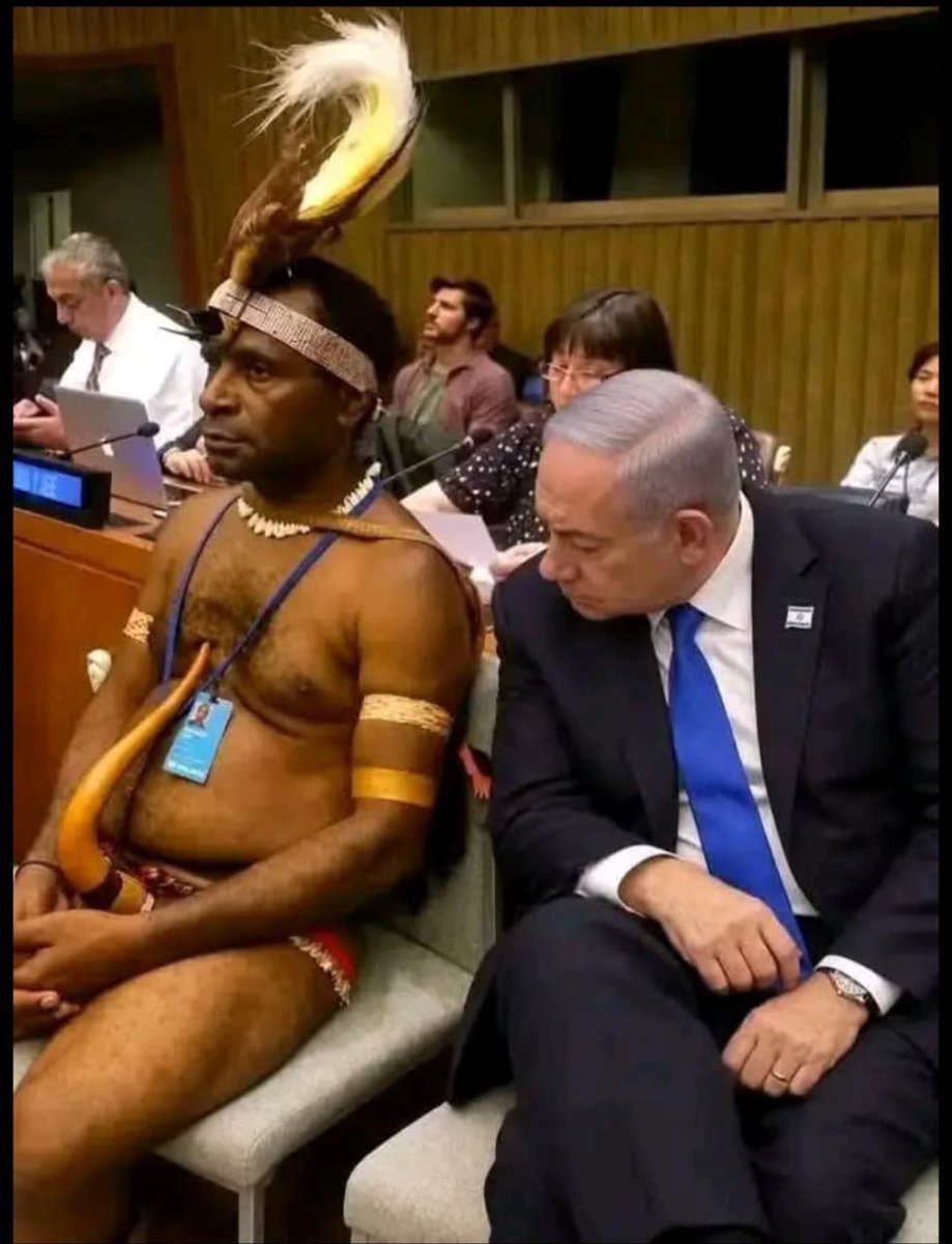 Nanostarlee's tweet photo. Papua New Guinea president while attending the UN National Assembly.

A true Pan African😂 https://t.co/8A4od4IVB5