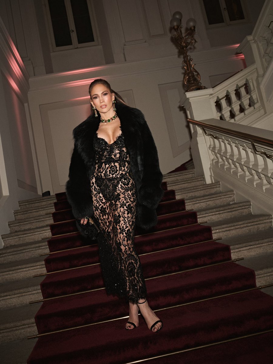 JLo's tweet photo. Dolce after party… https://t.co/QAhf2CKg3O
