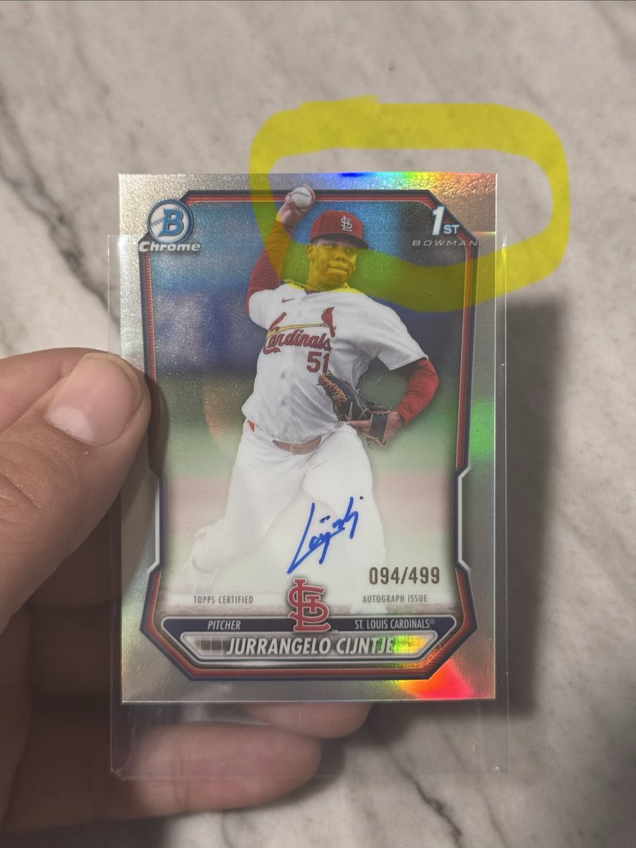 DeezCards87's tweet photo. Cool Topps redemption…
Was hyped when I saw how quick this redemption got sent out to me… turns out quality control is non existent as always. Almost looks like they left a Reptillian printing plate on. How do they even send this out??? Now to wait 12-16 weeks for the defect claim… how does they even let this go out? Now I have to wait 12-20 weeks for a defect claim?? 

#topps #thehobby @CardPurchaser @SportsCardInv #sportscards @NFL #whodoyoucollect @Topps @BowmanCards #bowmancheome #bowman  #baseball #baseballcads #cardcollector #cardcollection #SHOWYOURHITS @eBay #1stbowman #bowman1st