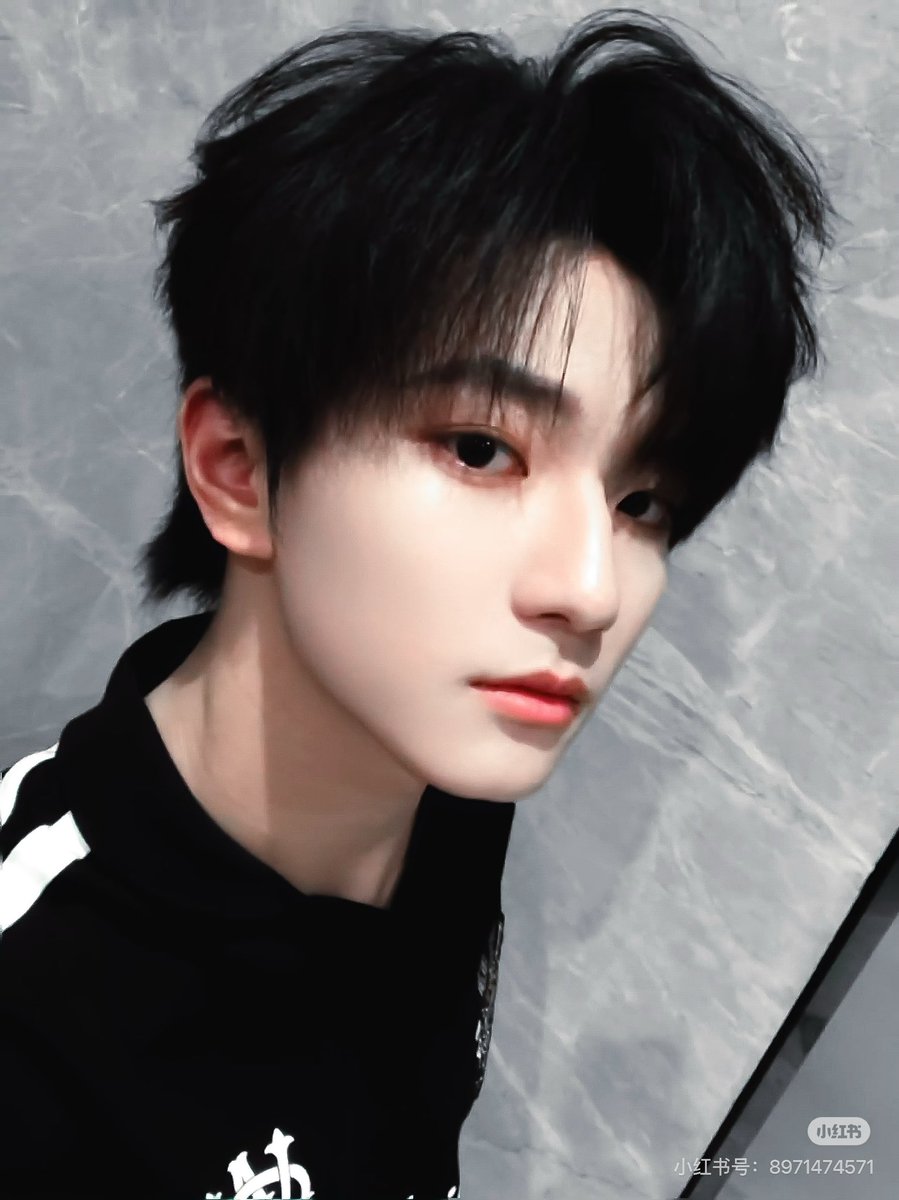shuitoul's tweet photo. Counting down to the moment MUZHICHENG lights up the L’Oréal show with his presence

ZHICHENG LOREAL SHOW

#MUZHICHENGxLorealParis
#MUZHICHENG https://t.co/GExU9mtemq