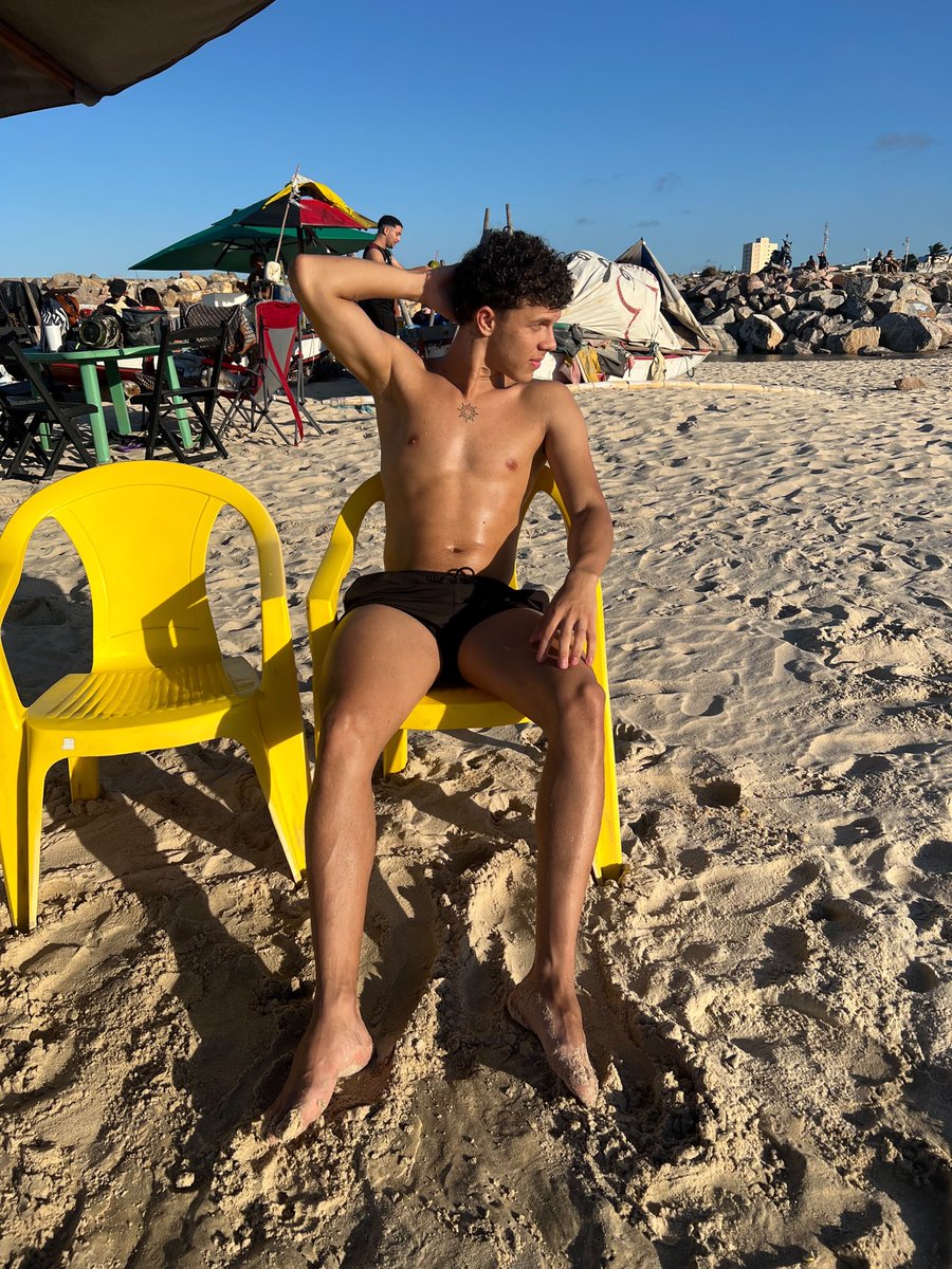 LuKinhasVna's tweet photo. Ai que delicia o verão https://t.co/FUE07p3mOo
