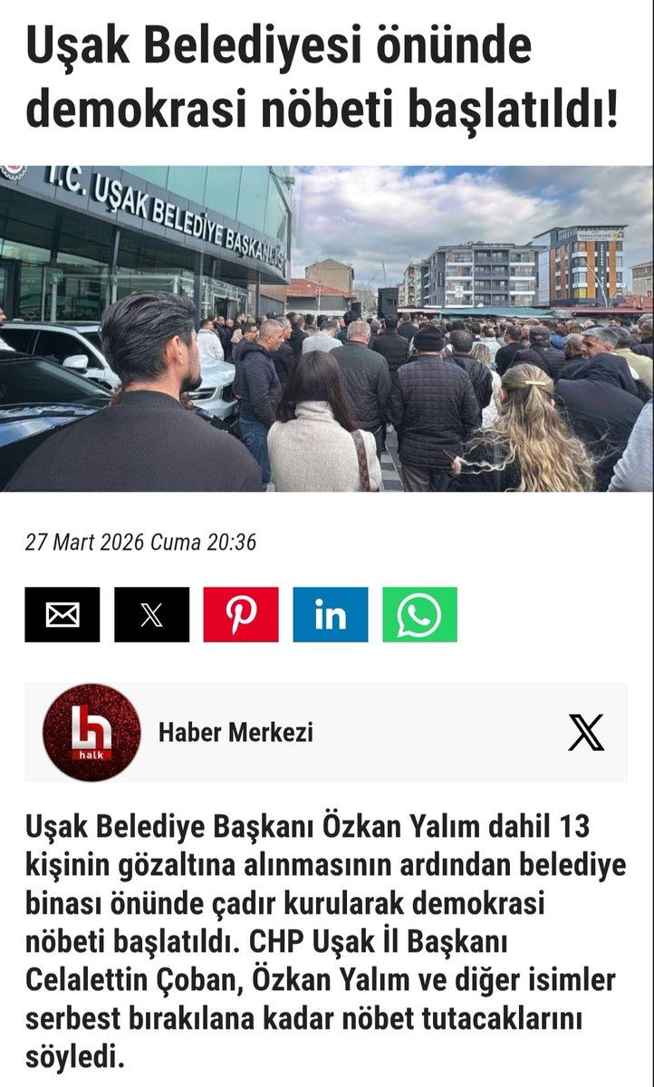 KocaKur15170702's tweet photo. @eczozgurozel Ey Özgür Özel hiç kimse sizin gibi yapılan yolsuzluk rüşvet ve namussuzlukları demokrasi
diye yutturup nöbetini
tutturmadı
Dimdik ayak , yanındayız diye
sokakları terörize etmedi
yakıp yıkmadı.
Devlet gereğini yapıyor 
Kim olursa olsun gereken yapılsın dendi  . https://t.co/amMME3XXMn