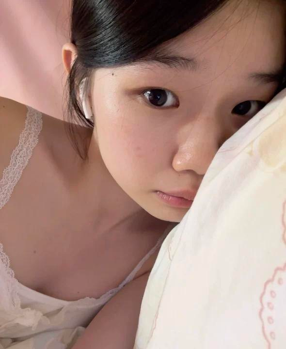 susa968nkey's tweet photo. 如果我去你家睡一晚
你有沒有把握把我幹到腿軟
沒關係
不能讓我腿軟
我就把你榨乾
還敢約嗎🤭
#聽障女兒 https://t.co/3Jzp4dACtp
