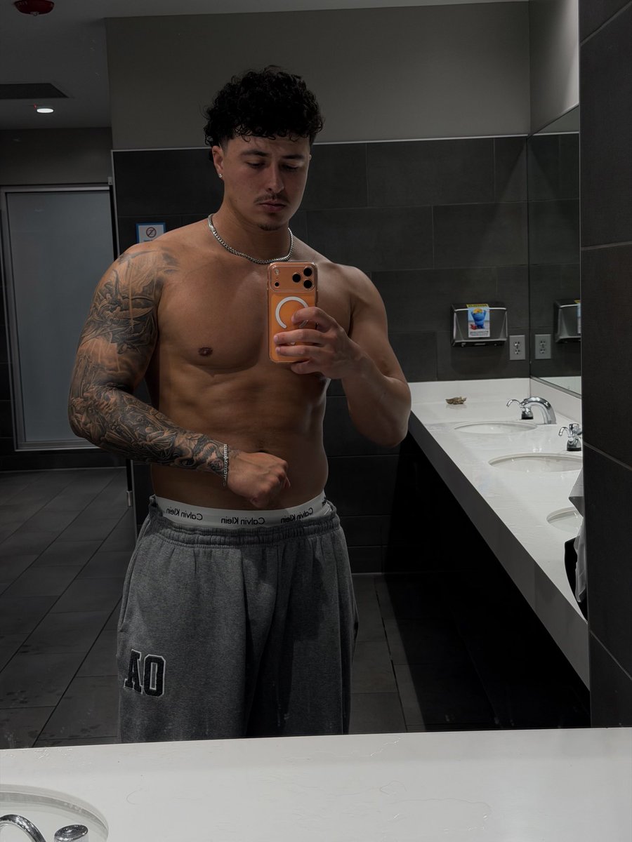 fbrendan7's tweet photo. Gym https://t.co/LKr8B4N4yQ