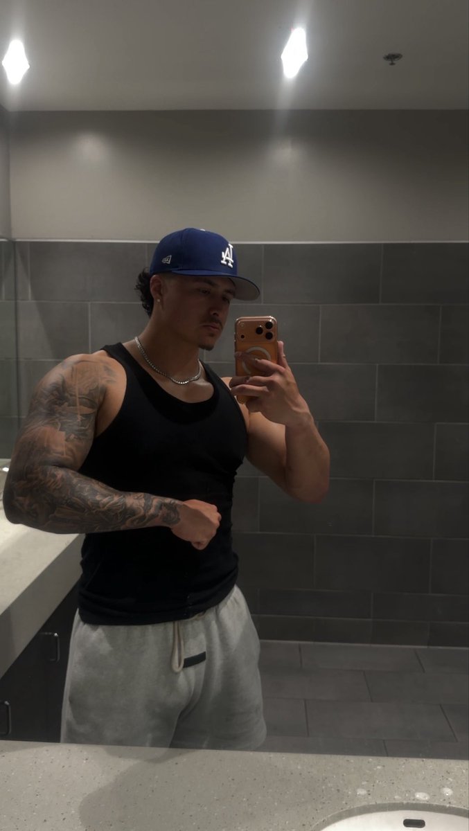 fbrendan7's tweet photo. Gym https://t.co/LKr8B4N4yQ