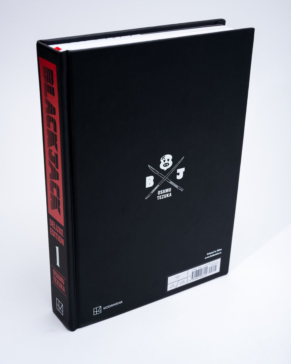 KodanshaManga's tweet photo. We've got our hands on the upcoming Black Jack Deluxe 1, collecting a treasure trove of material from Osamu Tezuka's medical drama - which means you get an early peek at this amazing new release!

You can pre-order it here ahead of its release on 11/3: https://t.co/h4R6hoDUlE https://t.co/3GfJneorni