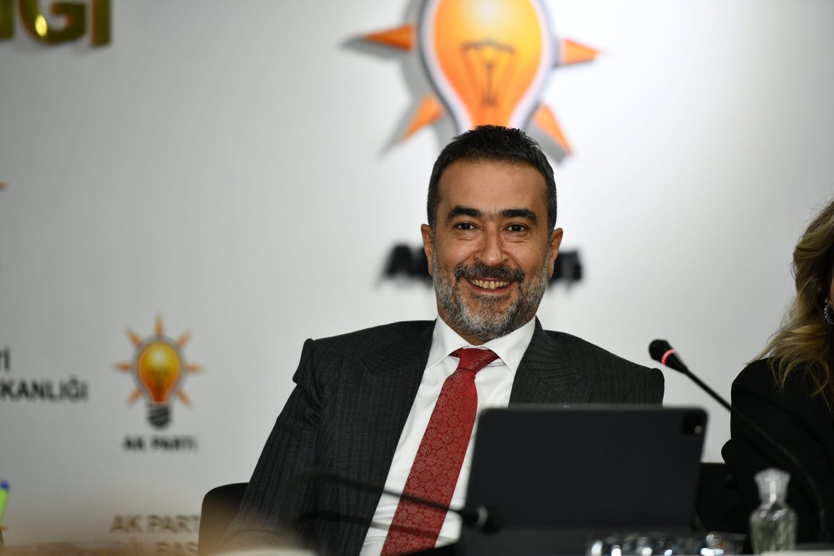 AkpartiAnkara's tweet photo. Haftalık Olağan İl Yönetim Kurulu Toplantımızı İl Başkanımız Sn. @hakanhanozcan başkanlığında gerçekleştirdik. https://t.co/McukEfGzqD
