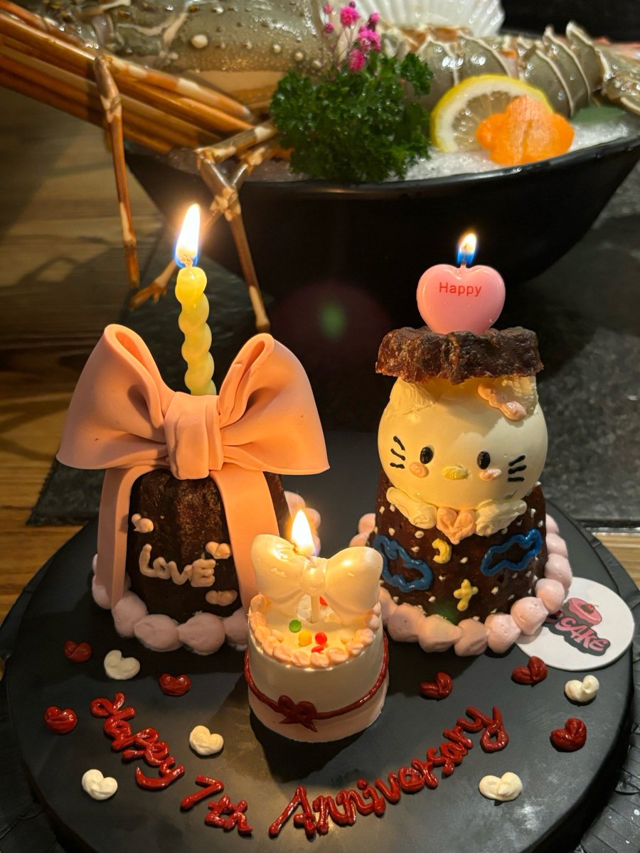 shdrndhkd's tweet photo. Check out this super cozy 恐姆漳-themed little corner! So warm and lovely! https://t.co/N8kY000XuM