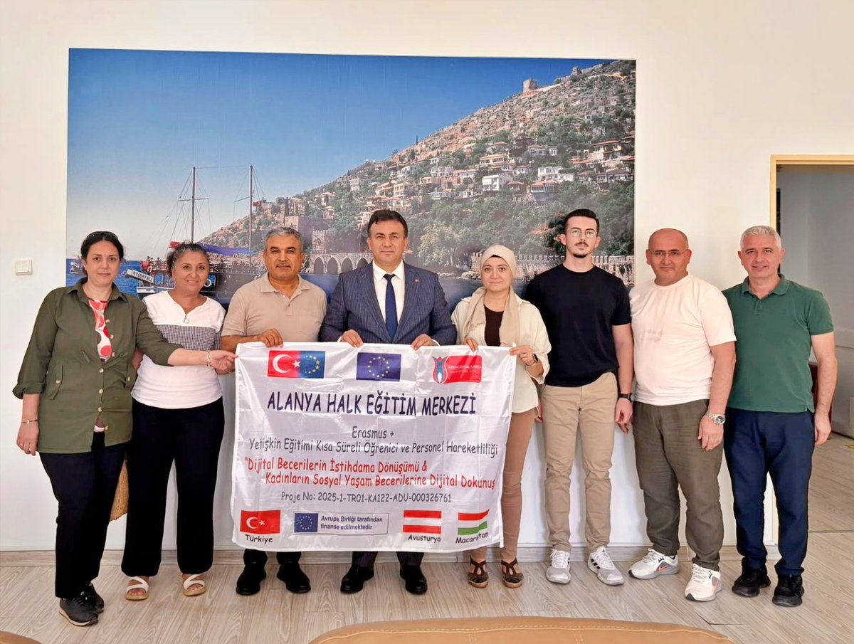 alanyahem's tweet photo. Alanya İlçe Millî Eğitim Müdürümüz Sayın Yusuf Yılmaz ziyaret edilerek, proje sürecinde gerçekleştirilen faaliyetler, yurt dışı hareketlilikleri, elde edilen kazanımlar ve proje çıktıları hakkında bilgi sunulmuştur. https://t.co/hanRa0WwwM