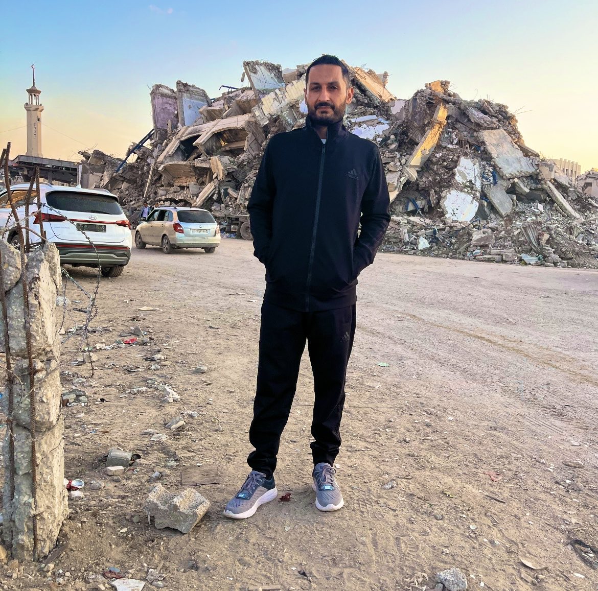 mogaza02's tweet photo. Today, your kindness put food on our table. 🤍

Tonight, I’m asking for help again.

Food, water, medicine, and school expenses are still more than I can cover alone.

If you can help my family through this week, please donate or repost.

https://t.co/Sa8JJ2vRYI https://t.co/uxvt3smc1P