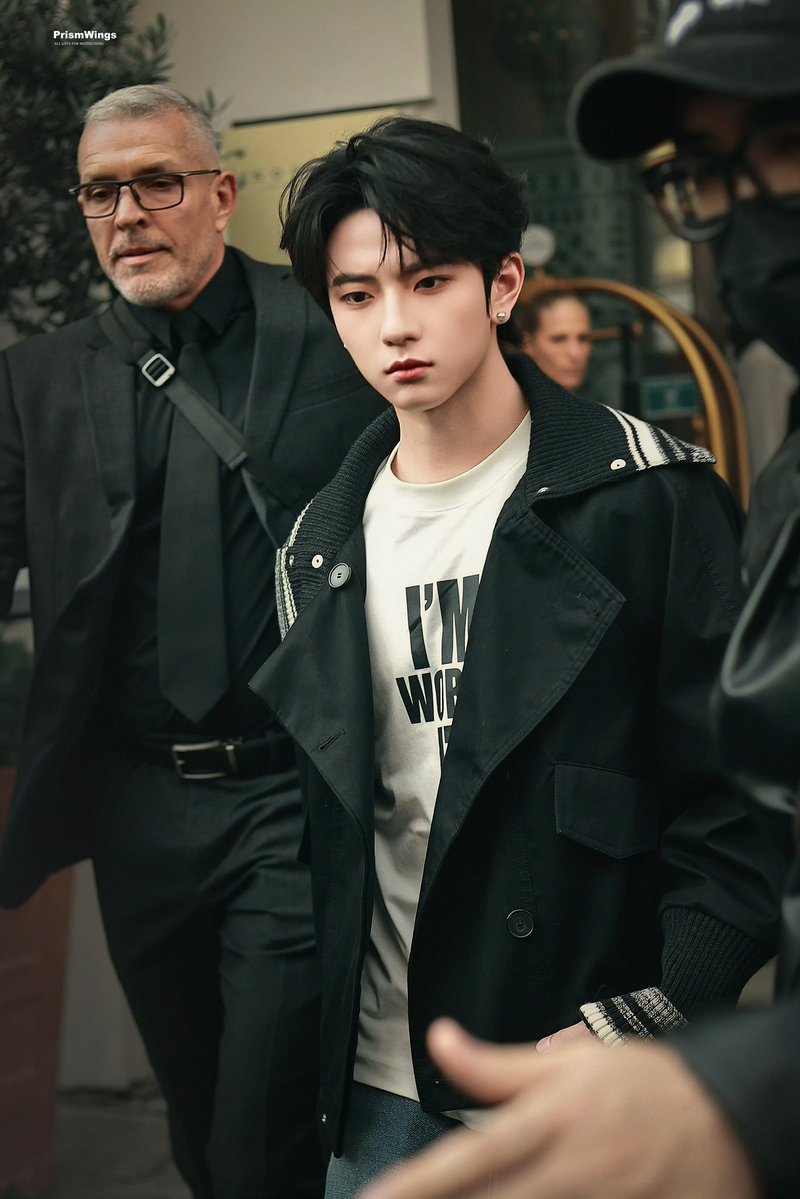 zaozao449905's tweet photo. He has grown so much as an artist, and his journey is only just beginning.

ZHICHENG LOREAL SHOW
#MUZHICHENGxLorealParis
#MUZHICHENG https://t.co/1xsn5BoLaL
