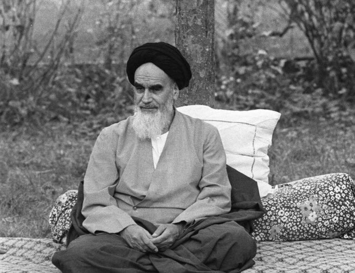 masoumehzoghi's tweet photo. این انقلاب می‌ماند
شما فقط زحمت ما را زیاد می‌کنید.

امام خمینی.ره https://t.co/Qri7u5FNhj