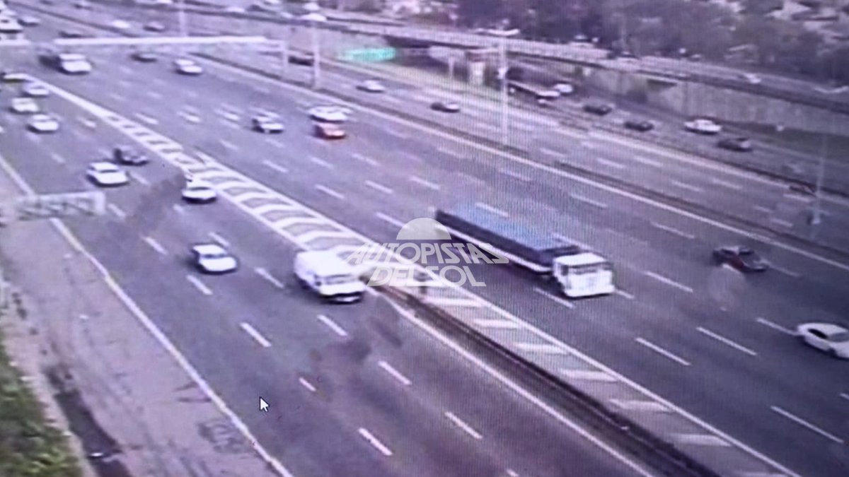 AuSol_AR's tweet photo. 🚦 TRÁNSITO AHORA
🟢 Acceso Norte: tráfico ordenado.
🟢 Av. Gral. Paz: tránsito fluido.
🟢 Ramales Tigre, Pilar y Campana: circulación normal.
☁️ Calzada despejada.
📲 Más info en @WazeArg y @APTTA_
#AuSol #CeroChoques #BuenLunes https://t.co/e2CVq1awYz