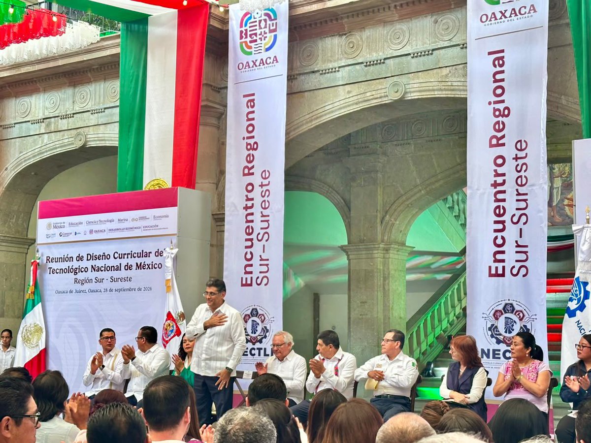 Coparmexoaxaca's tweet photo. Fortalecer el talento es fortalecer el futuro de México y el Sur-Sureste.

Agradecemos la invitación a la Reunión Regional Sur-Sureste "Nectli" de Diseño Curricular y Vinculación Académica, organizada con el Tecnológico Nacional de México (TecNM). https://t.co/LfmEl7gdiC