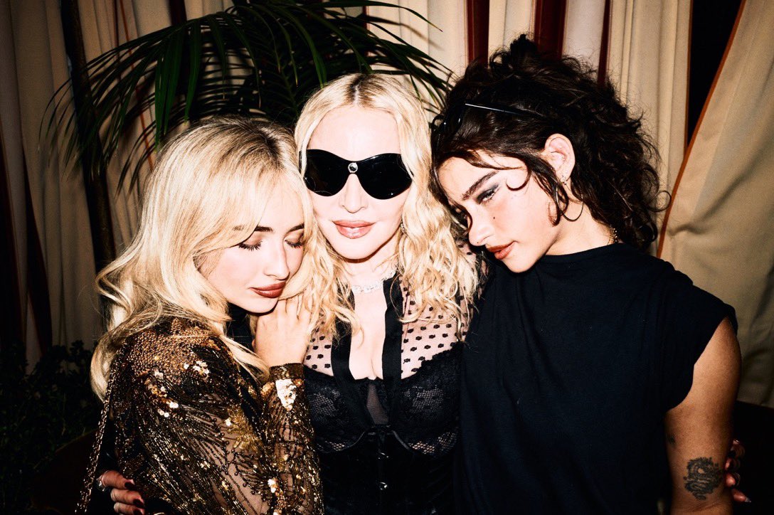 SCarpenterPL_'s tweet photo. Sabrina, Madonna i Odessa A'zion na afterparty #VMAs https://t.co/kB0wY1GomB