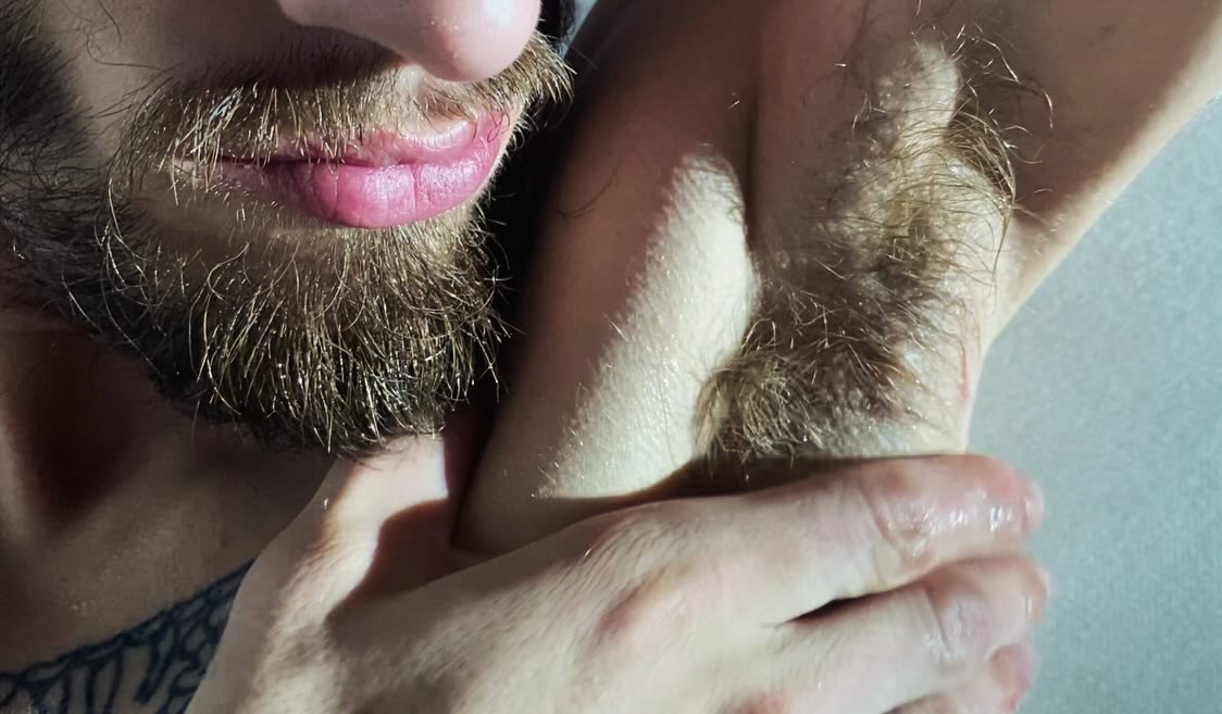 xtian_twtx's tweet photo. Armpit hair https://t.co/ziF35MBhpD