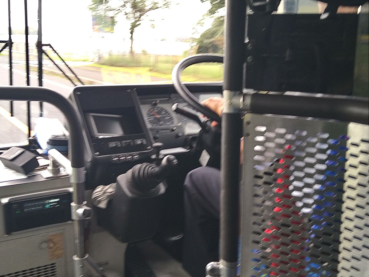 Eku_lightline's tweet photo. #県東県南地域高規格道路高速道路巡り
①会社で洗車をしているシーン
② @JMUJUG / @IWAA_SAWWAA 様を送迎中のシーン
③担当ドライバー様の運転シーン
④芳賀町工業団地管理センターにいるシーン https://t.co/nB3IwnS44O