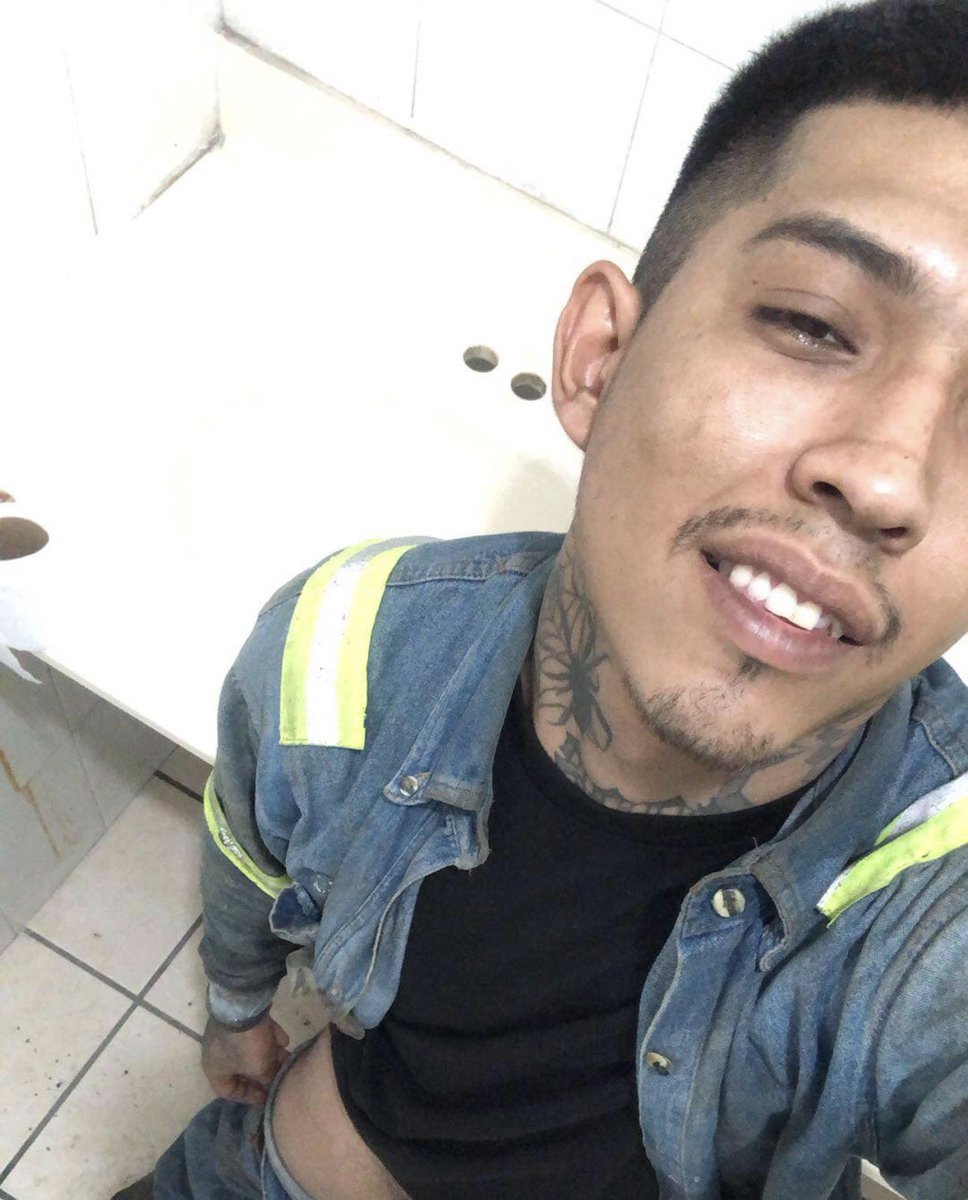 packregio2's tweet photo. ALEJANDRO 🔥

#heteroregio #pack #mty #heterocurioso #alejandrochacal #vergudo https://t.co/6uAH6Pvw9J