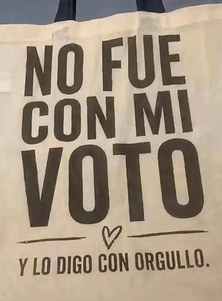 martinatalia22's tweet photo. https://t.co/KzSrxrPyEi