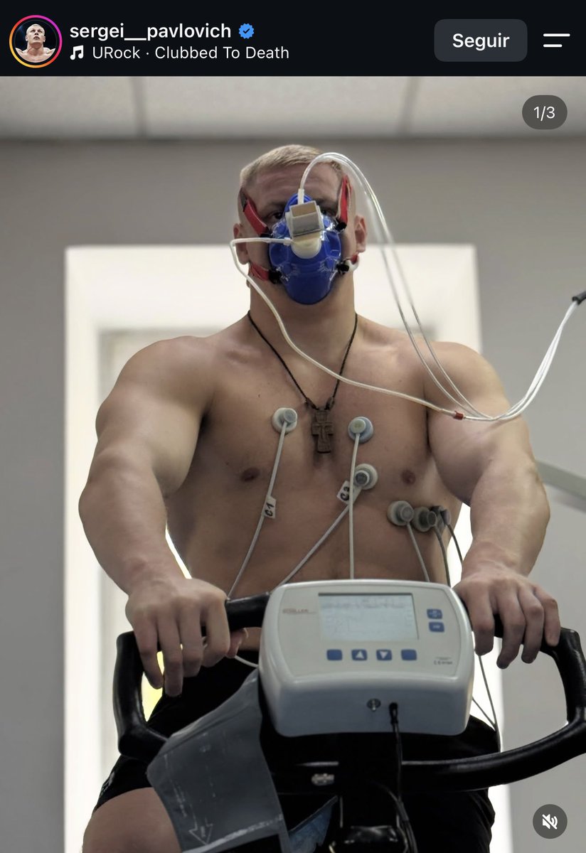 xotoconx's tweet photo. Ningún peso pesado de la UFC me impone tanto como Sergei Pavlovich. El maldito ruso parece el jefe final de una cárcel siberiana.

Hasta Tom Aspinall reconoció que le daba miedo enfrentarse a él. Y por cómo celebró aquel KO, parecía que ni él se creía que lo hubiera liquidado así.

Imagínate cruzar la jaula y encontrarte a este animal esperando al otro lado.