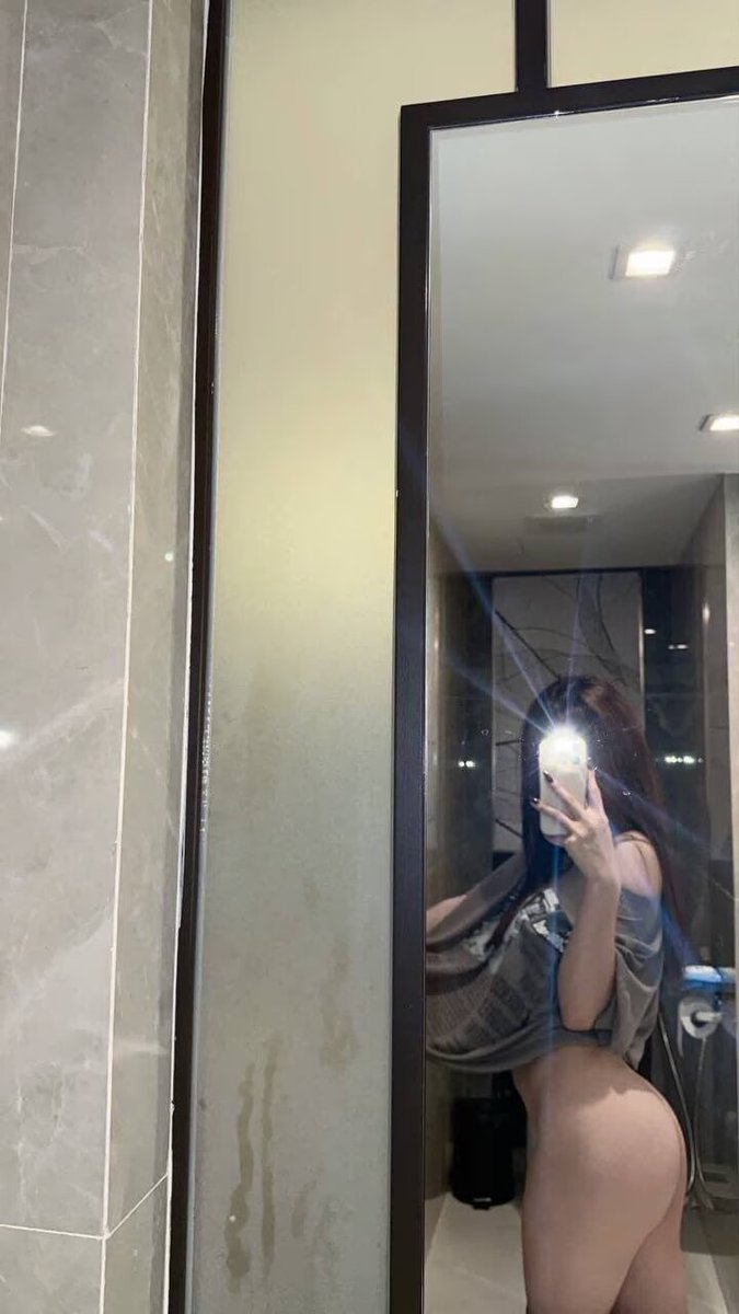 CrystalBlack694's tweet photo. 脱了衣服就会被说很大 #反差 #巨乳 #母狗 https://t.co/cY7Vgjl46z
