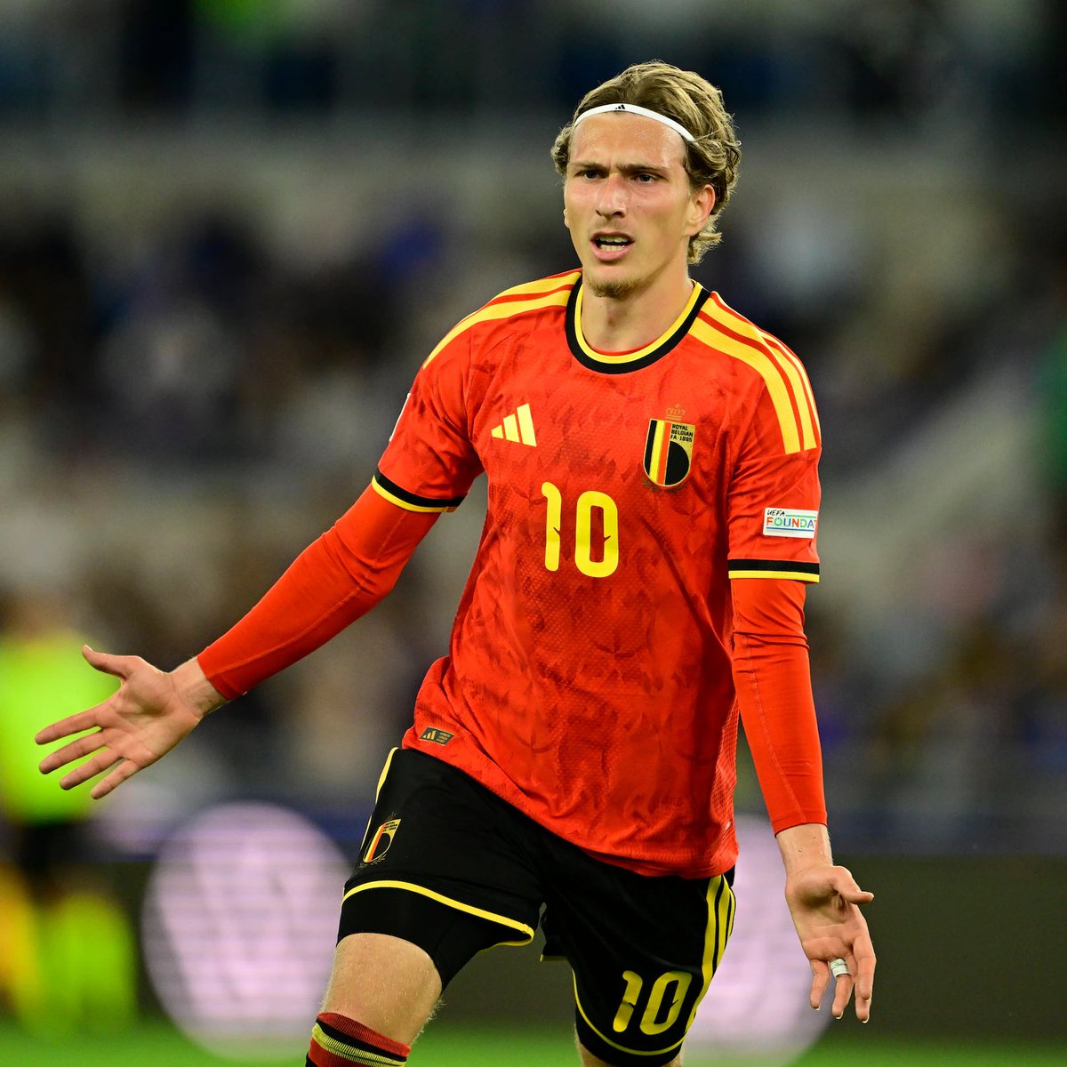 LMDPSG's tweet photo. Quel début de match de Mika Godts contre les Bleus. 🤩🇧🇪 https://t.co/L5OgxRO7cq