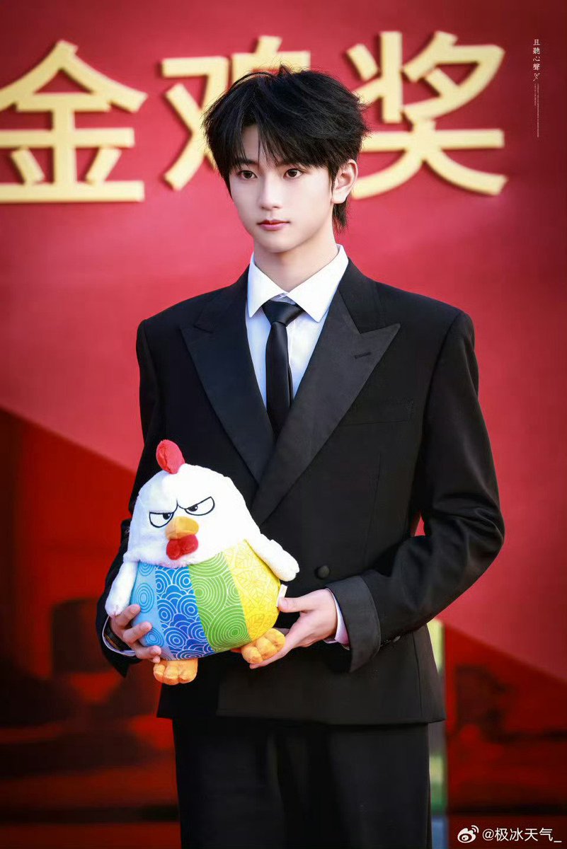 yyajmhappy's tweet photo. Every step carries unique charisma.
ZHICHENG LOREAL SHOW 💫
No one can resist his attractive vibe.
 
#MUZHICHENGxLorealParis
#MUZHICHENG https://t.co/kLUBGxehfN