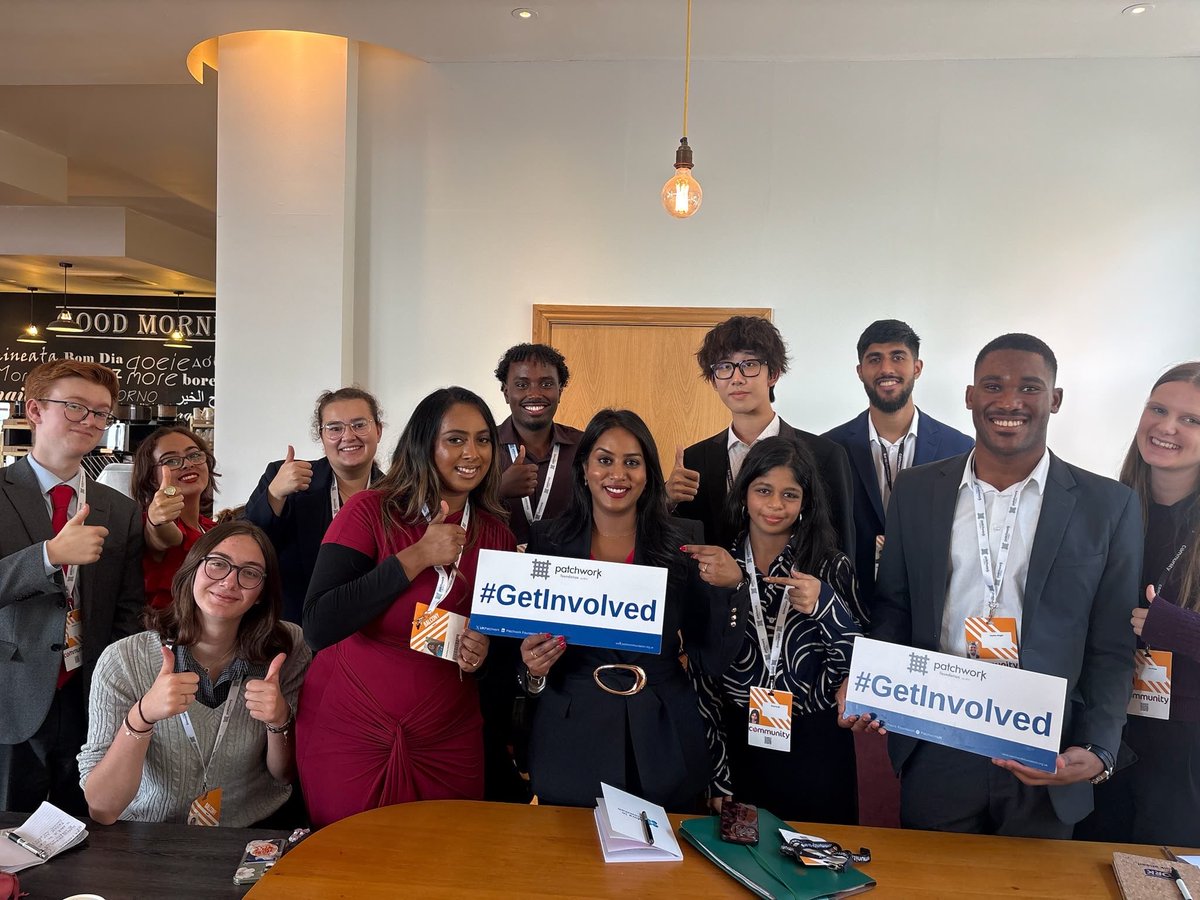 Uma_Kumaran's tweet photo. It was a lot of fun to join the young @UKPatchwork team for a roundtable on how we can make our politics more inclusive, accessible and representative - especially to discuss how we can break down barriers for young people trying to enter these spaces. 

I’ll always champion a politics where everyone feels heard and empowered to get involved, both here in Parliament and Stratford and Bow.