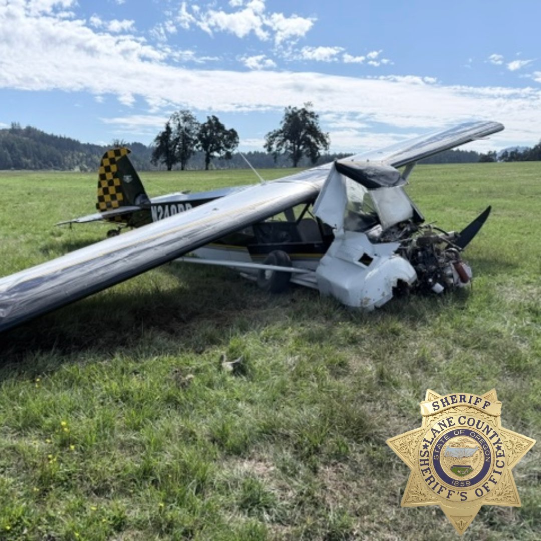 KVALnews's tweet photo. LCSO responded to a plane crash in the 79800 block of Sears Road on Sunday afternoon. The pilot, who was the only person aboard, suffered minor injuries and was treated by South Lane Fire and Rescue.

https://t.co/YkqDxRLNzs

#LiveOnKVAL #LocalNews #LaneCounty #Oregon #PlaneCrash https://t.co/5BwkytEUy0