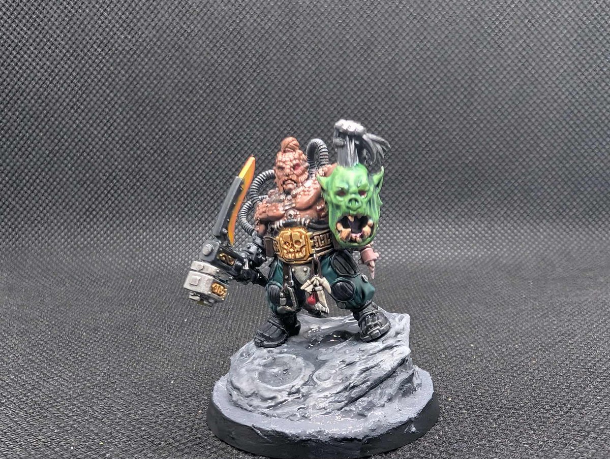 Bigjohn921's tweet photo. @JaxVTuber I can do both. Here's some of my favorite leagues of votann mini's I painted. And a picture of my boy Congo. https://t.co/soNorT0iKD