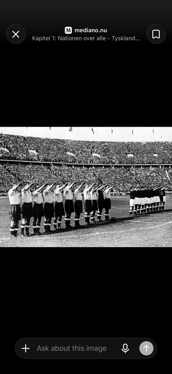 IrishEverton's tweet photo. @JoffreyKingof7K @TeleFootball And here’s England doing the same .. https://t.co/DGrNlYEefD