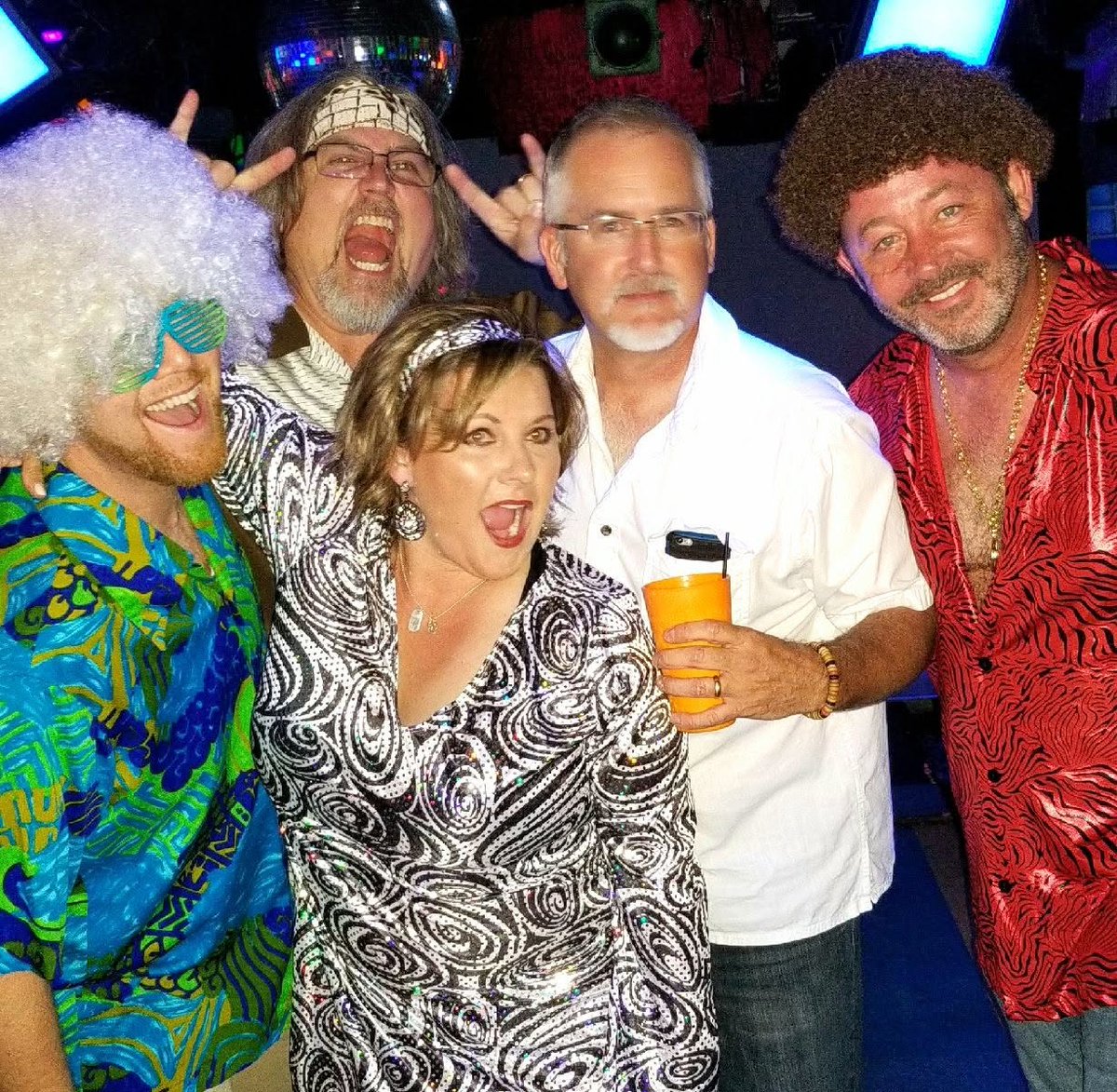 M2Esq's tweet photo. Just heard former @KMBZradio producer Rod Babcock passed away last night.

He was a beloved hubs, father, colleague &amp; friend. Infectious laugh. Unrivaled conversationalist. Unparalleled snark &amp; sass.

As @jonkmbz said: “Don’t take the people you love for granted. Make the time.” https://t.co/RtTqOxZimc