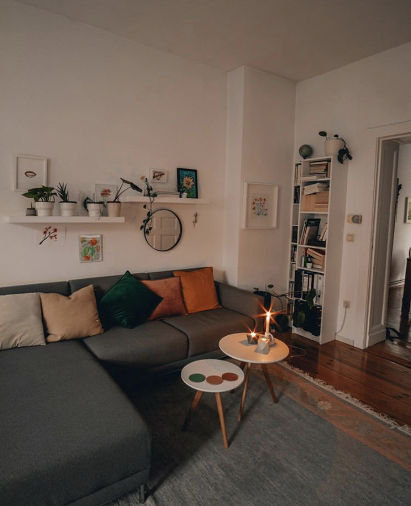 MEDANEAL4p's tweet photo. Preparé mi espacio de trabajo ideal: ordenado, con una planta y luz natural. Productividad + buen ambiente = combo ganador para mis días de oficina en casa. https://t.co/wo0KTOHuMU