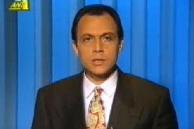 mikro_arkoudi86's tweet photo. Πωωωω ο Δημήτρης Στάμου!
#kokkinigrammi https://t.co/0XwPuOeXPP